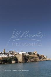 Image du Maroc Professionnelle de  La kasbah des Oudaïas de Rabat est une magnifique petite forteresse surplombant l'embouchure du fleuve Bouregreg érigée par les Almoravides pour lutter contre les tribus Berghouatas, elle séduit par sa quiétude et sa lumière.  Jeudi 6 Octobre 2011. (Photo / Abdeljalil Bounhar)
